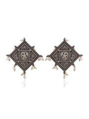 EESHA SILVER LOOKALIKE STUD EARRINGS